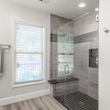 Lakeshore Bathroom