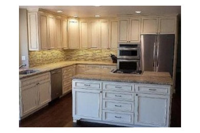 Custom Cabinets & Refacing