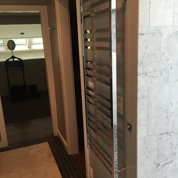 Heated towel rack