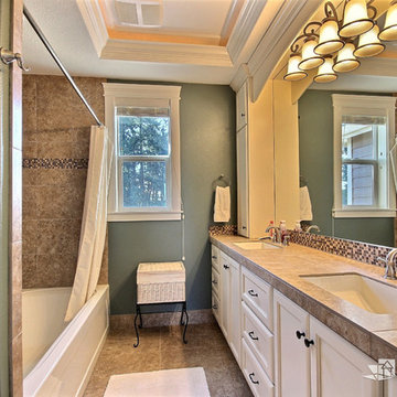 The Willow - Transitional Family Home on Acreage in Brush Prairie, Washington