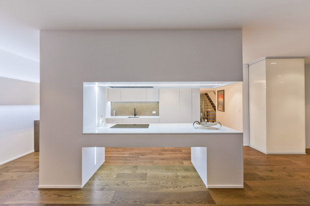 Contemporary Kitchen by Celia Visser Design Ltd