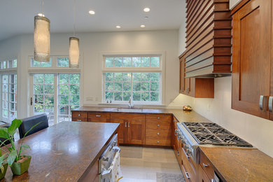 Trendy kitchen photo in San Francisco with an island
