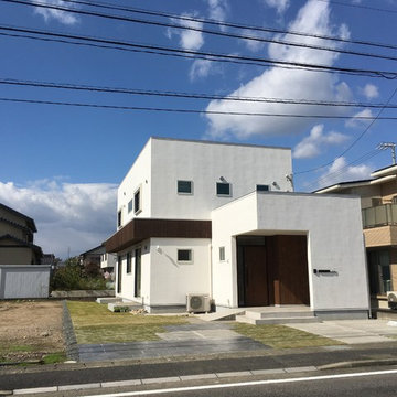 丸柱と吹き抜けの家