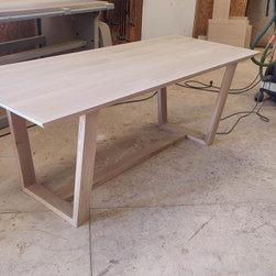 Le Muy - Conception de tables sur-mesure - Dining Tables