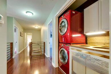 Inspiration for a modern home design remodel in Nashville