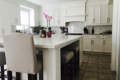Inspiration for a kitchen remodel in Toronto