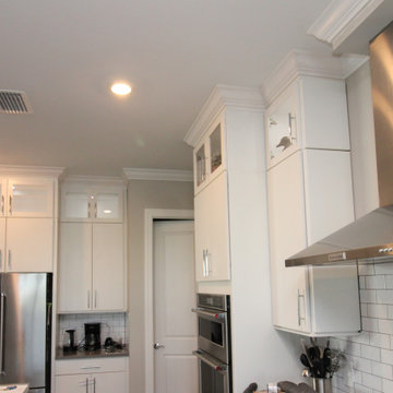 Glass Door Upper Cabinets - Photos & Ideas | Houzz