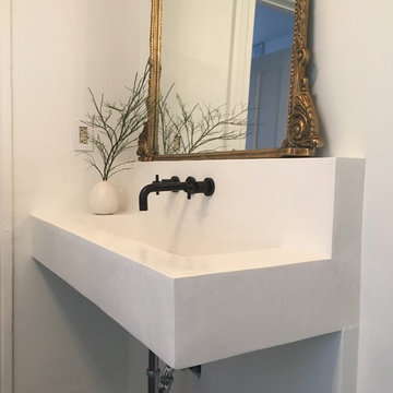 Tadelakt shower/ sink