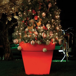 Bordato Liscio Planters Illuminated by Serralunga - Outdoor Lighting