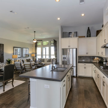 Houston, Texas | Lago Mar - Premier Juniper Kitchen