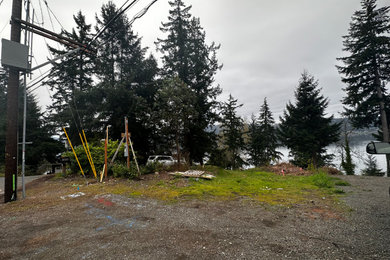 Inspiration for a farmhouse landscaping in Seattle.
