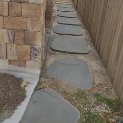 Bluestone steppers - Stepping stone - Landscaping design - Landscaping Stones and Pavers