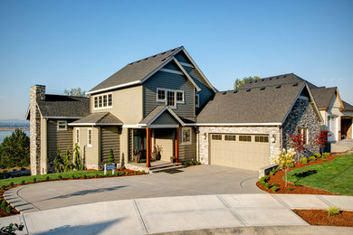 Transitional exterior home photo in Vancouver