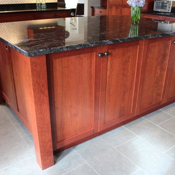 AGLOW Plain & Fancy KItchen