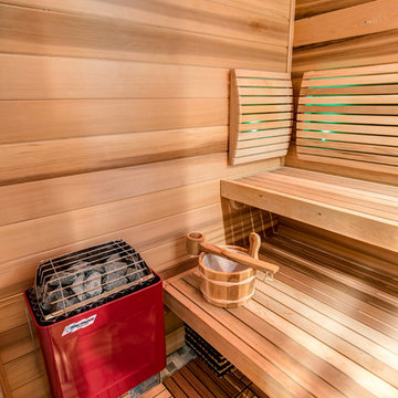 Sauna - With custom benches and backrests