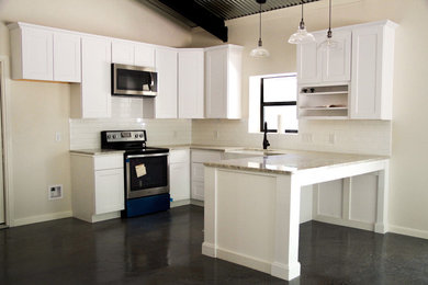 Cottage kitchen photo in Houston