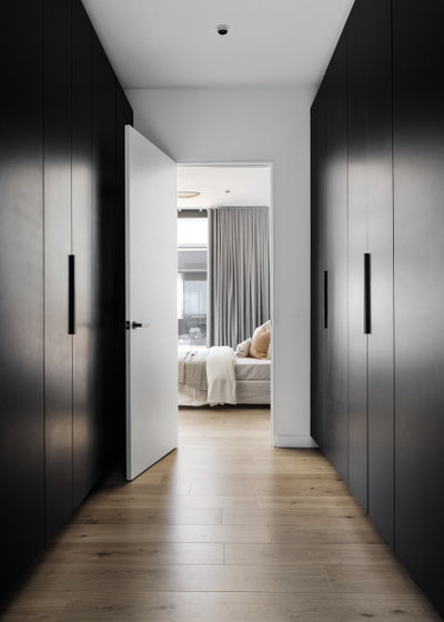 Contemporary Wardrobe by R ARCHITECTURE
