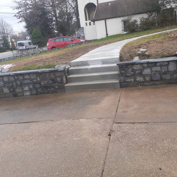 Retaining Wall - Stone | Walkway - Concrete Steps