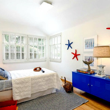 Large 1930s Home with Swimming Pool