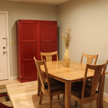 Custom Amish Dining Sets