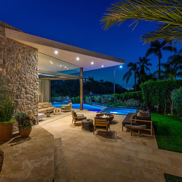 Swallow Dr. Project: Minimalist contemporary exterior