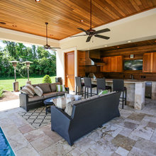Pool Bar