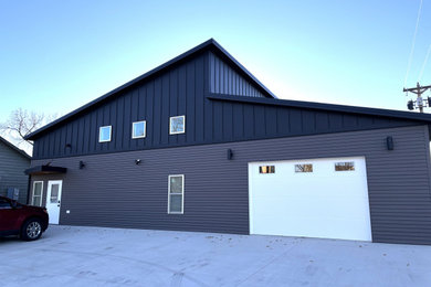 Example of an urban garage design in Other