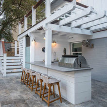 Contemporary Beach Cottage Outdoor Kitchen