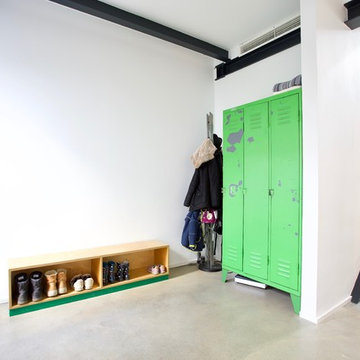 Minimalistisches Loft in historischem Vierkanthof