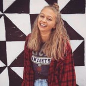 Emily Boms foto