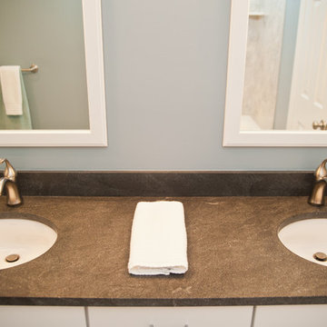 Remodel of a Master Bathroom in a 1969 Colonial Home