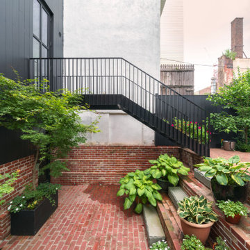 Greenpoint Townhouse - Sick House, Brick Garden