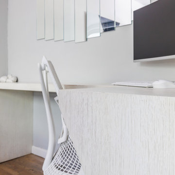 POWERFULLY DESIGNED BATHROOM PACKS A PUNCH.