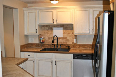 Transitional home design photo in Salt Lake City