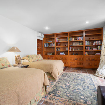 Villa Andalucia - Second Master Suite with Twin Street Balconies