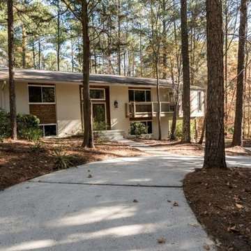 6609 Hunters Ln