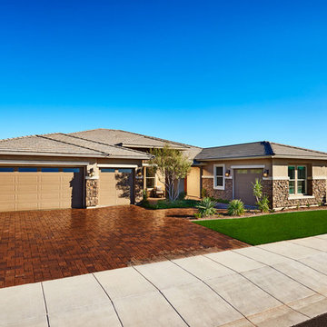 Robert model home in Arizona