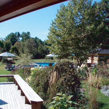 Rollinsford Country Home: A Garden for All Seasons