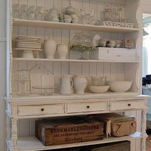 Whitfield: Kitchen Hutch