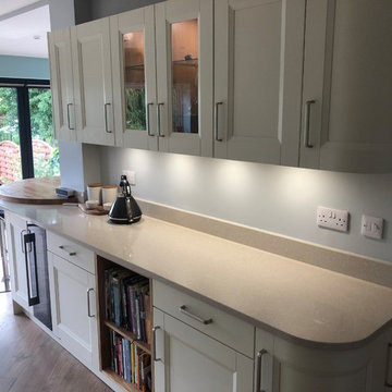 Painted Ivory chamfered shaker