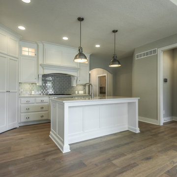 Cambridge Reverse Traditional - Prairie Village