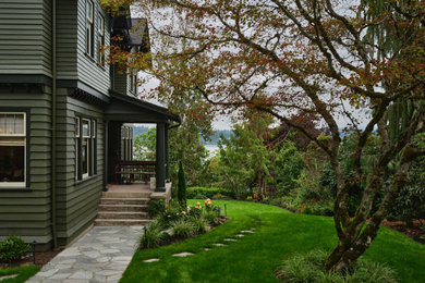 Design ideas for a craftsman landscaping in Seattle.