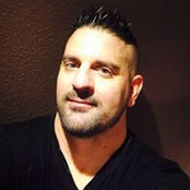 Brad Joness foto