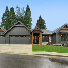 Exterior/Entry