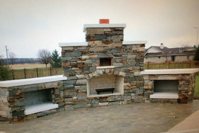 outdoor fireplace with pizza oven