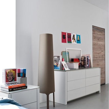 Mag Dresser wit 6 Drawers - Matte Optic White Frame + Frosted Extra White Top