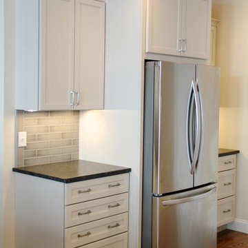 White & Gray Contemporary Kitchen