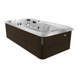 Jacuzzi&reg; J-16 PowerActive&trade; - Hot Tubs