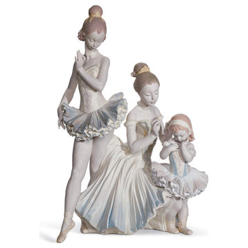 Lladro Love For Ballet Figurine 01011893