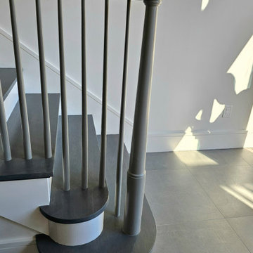 Project #112 | Traditional Staircase with Continuous Rail System